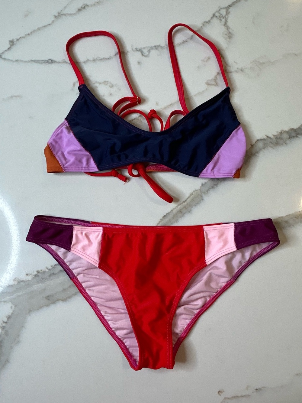 XiRENA Colorblock Red Navy Pink Bikini Set Size S